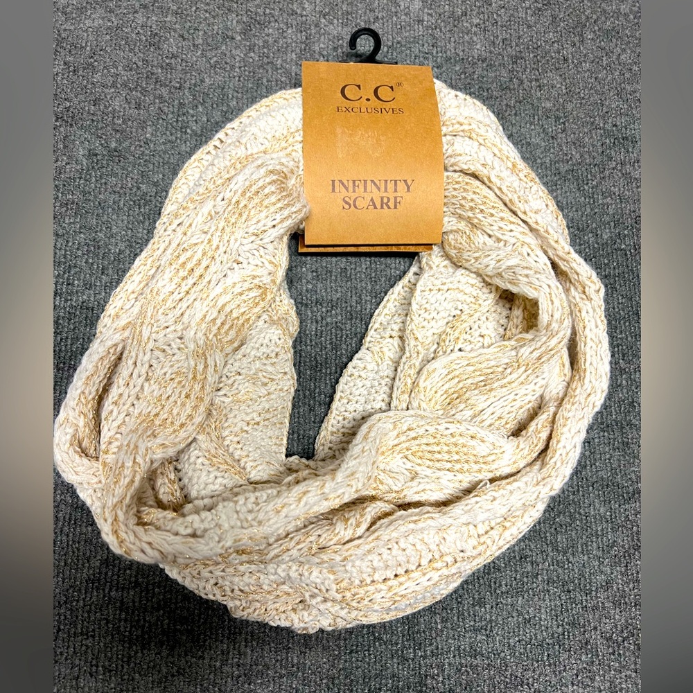 NWT CC Infinity Scarf, in ivory/gold